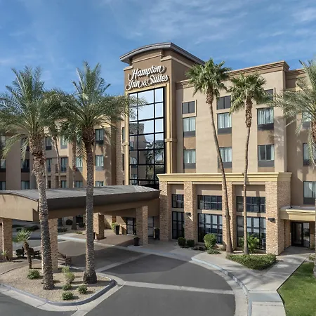 Hampton Inn & Suites Phoenix Glendale-Westgate-3