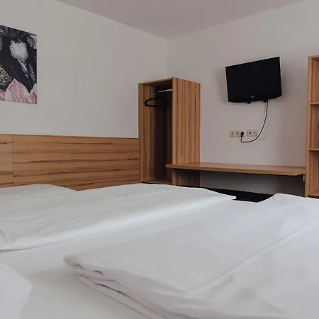 Hotel Drei Kreuz-2