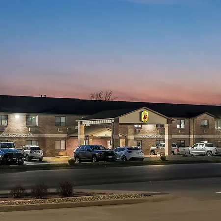 Super 8 By Wyndham Farmington-2
