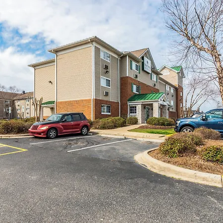 Hometowne Studios & Suites By Red Roof Charlotte - Concord-2