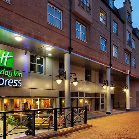 Holiday Inn Express London-Hammersmith By Ihg-3
