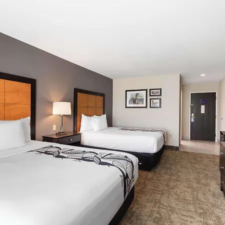 Best Western Inn & Suites - Midway Airport-2
