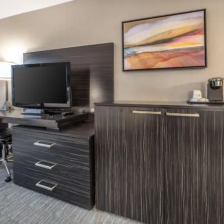 Best Western Plus North Las Vegas Inn & Suites-2