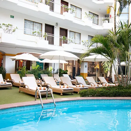 Los Arcos Suites-3