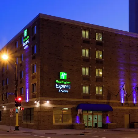 Holiday Inn Express Hotel & Suites Minneapolis-Downtown Convention Center By Ihg-2
