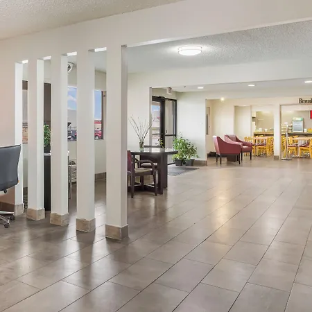 Red Roof Inn Albuquerque - Midtown-3