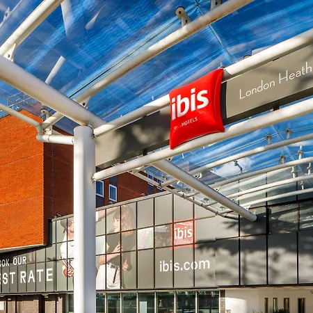 Ibis London Heathrow Airport-2