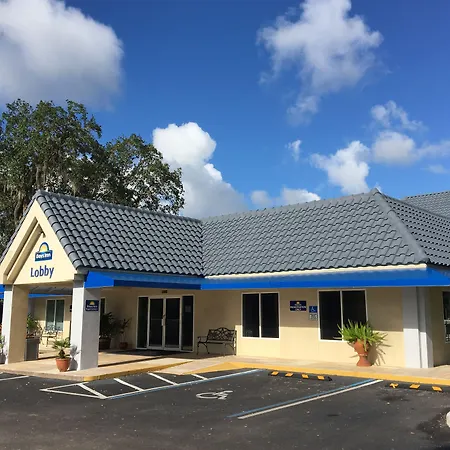Days Inn By Wyndham Port Charlotte Town Center-3