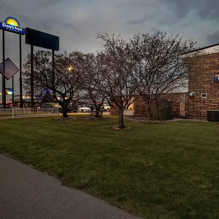Days Inn By Wyndham Fond Du Lac-2