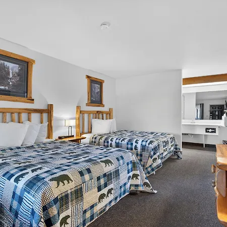 Ponderosa Motel-2