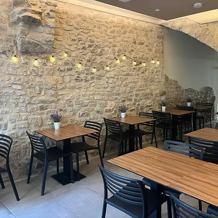 Hostal Universitat-3