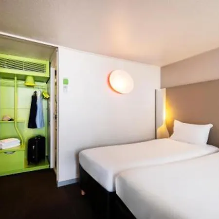 Campanile Hotel Beauvais-2