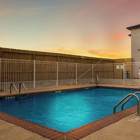 Red Roof Inn & Suites Lake Charles-2