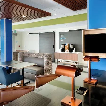 Holiday Inn Express & Suites - Bend South By Ihg-3