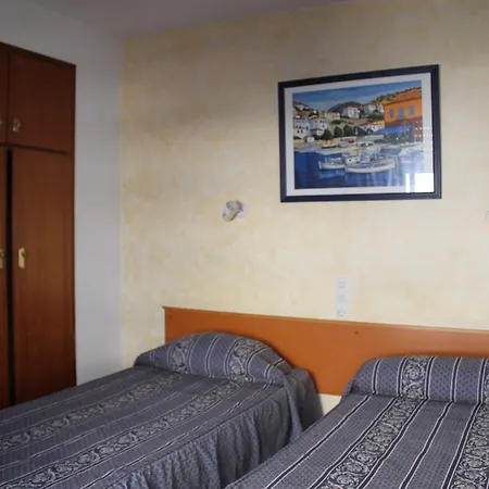 Hostal Mengual-3