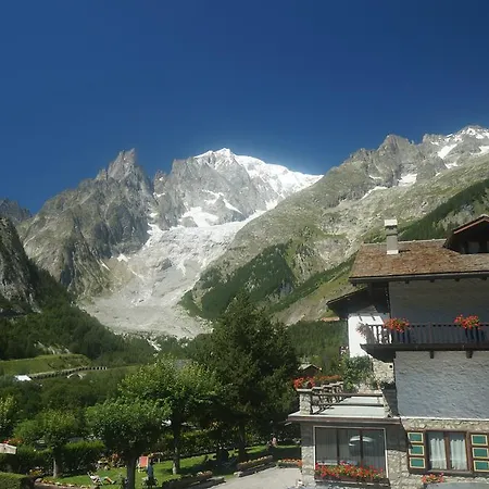 Hotel Aiguille Noire-3