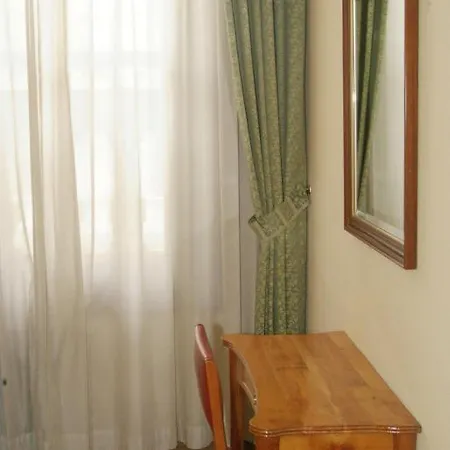 Hostal La Selecta-2