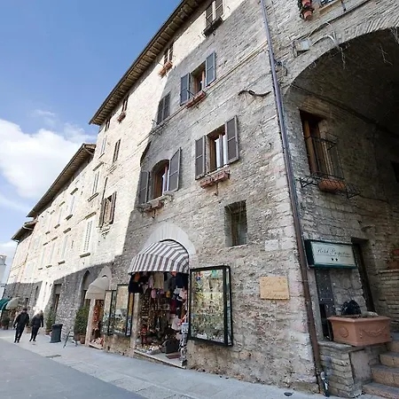 Hotel Properzio-3