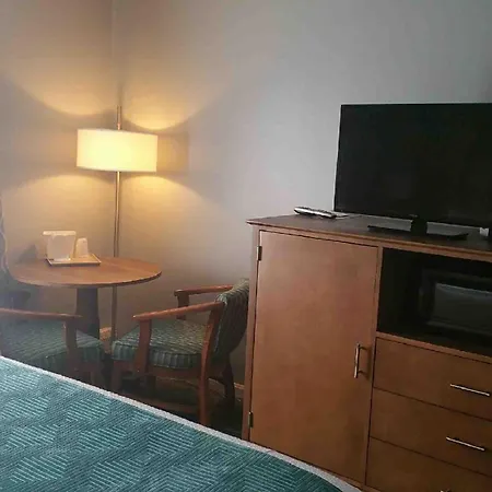Hampton Village Inn-2