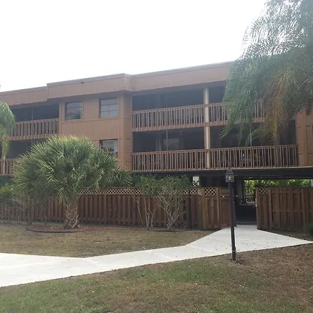 Charlotte Bay Resort-3