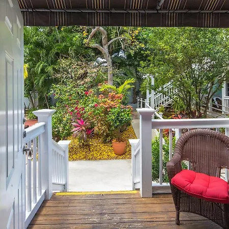 Wicker Guesthouse-3