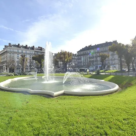 Hôtel d’Angleterre Grenoble Hyper-Centre-3