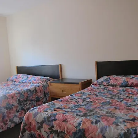 Shine Motel-3