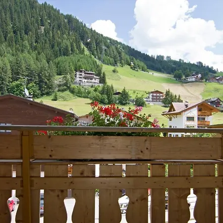 Chalet Madrisa-2