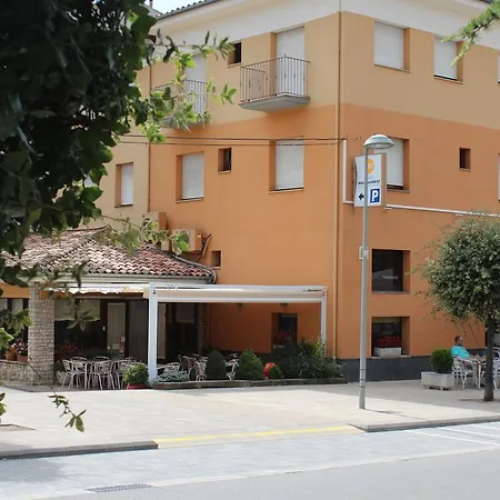 Hostal Montserrat-3