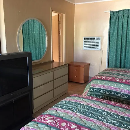 Golf View Motel-3
