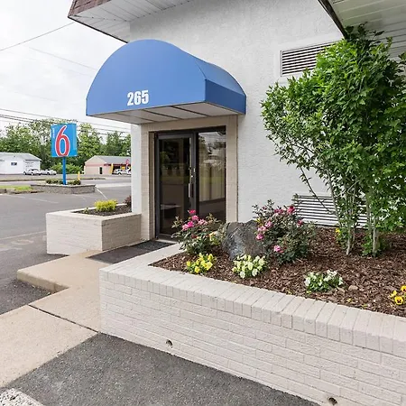 Motel 6-Warminster, Pa-3