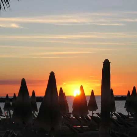Hotel Carillon-3