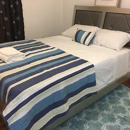 Mojoy Homesuites At Runyon-2