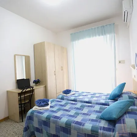 Hotel Tv-2