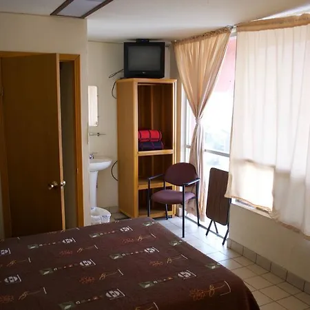 Hotel Centric Chihuahua-2