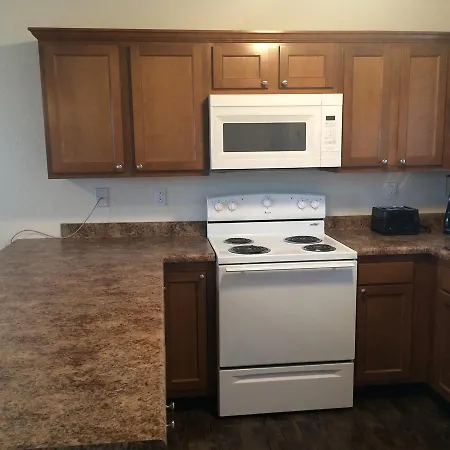 Anchor Inn And Suites-2