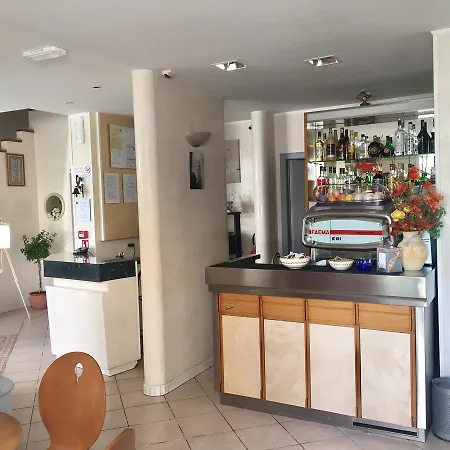 Hotel Monti-2
