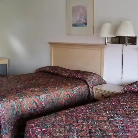 Redwood Inn Willits-2