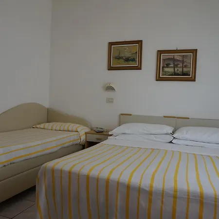 Hotel Aurora-2