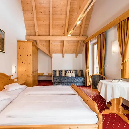 B&B Hotel Alpenrose Rooms & Apartments-3