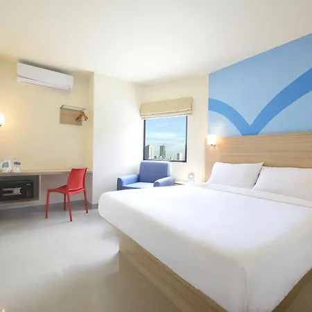 Hop Inn Hotel Aseana City Manila-3