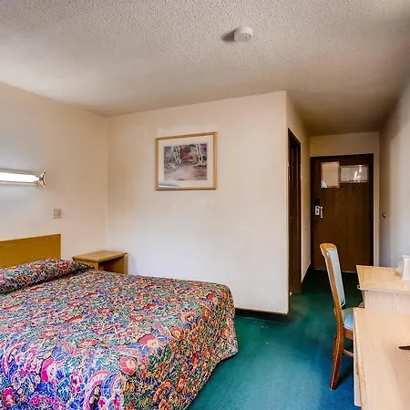 Motel 9-2