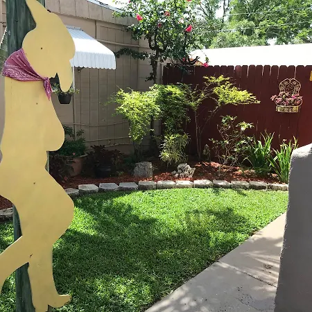 Inn Leather Guest House-Gay Male Only-3