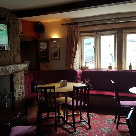 The Rose And Crown-2