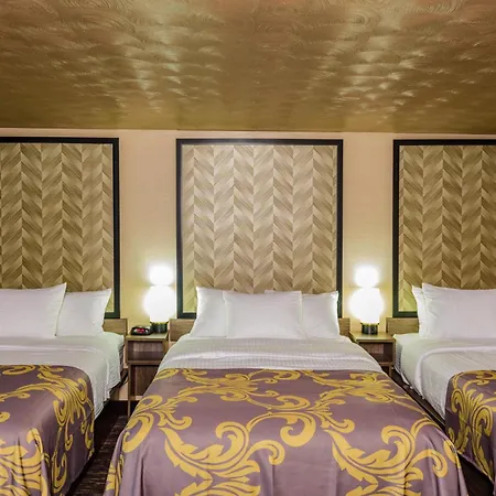 Aarya Hotel By Niagara Fashion Outlets-3