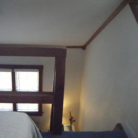 Moffett House Inn-3