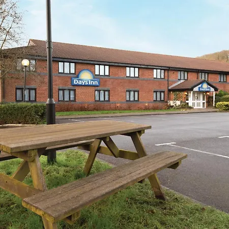 Days Inn Michaelwood M5-3