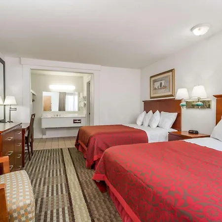 Days Inn By Wyndham Kimball-3