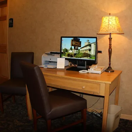 Budget Host Inn & Suites-3
