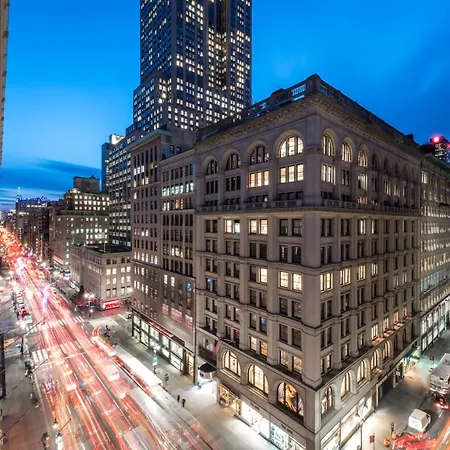 U Hotel Fifth Avenue, Empire State Building-2